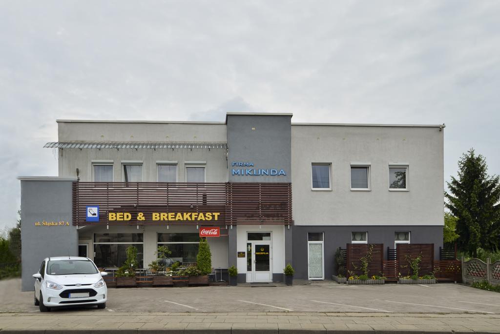 Bed&Breakfast Mikunda Chrzanów Exteriör bild
